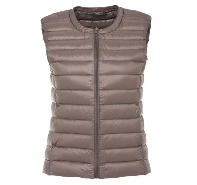 2018New Autumn Women 90% White Duck Down Vest Ultra Light Down Vest Jacket Winter Round Collar Peter Pan Slim Sleeveless Coat