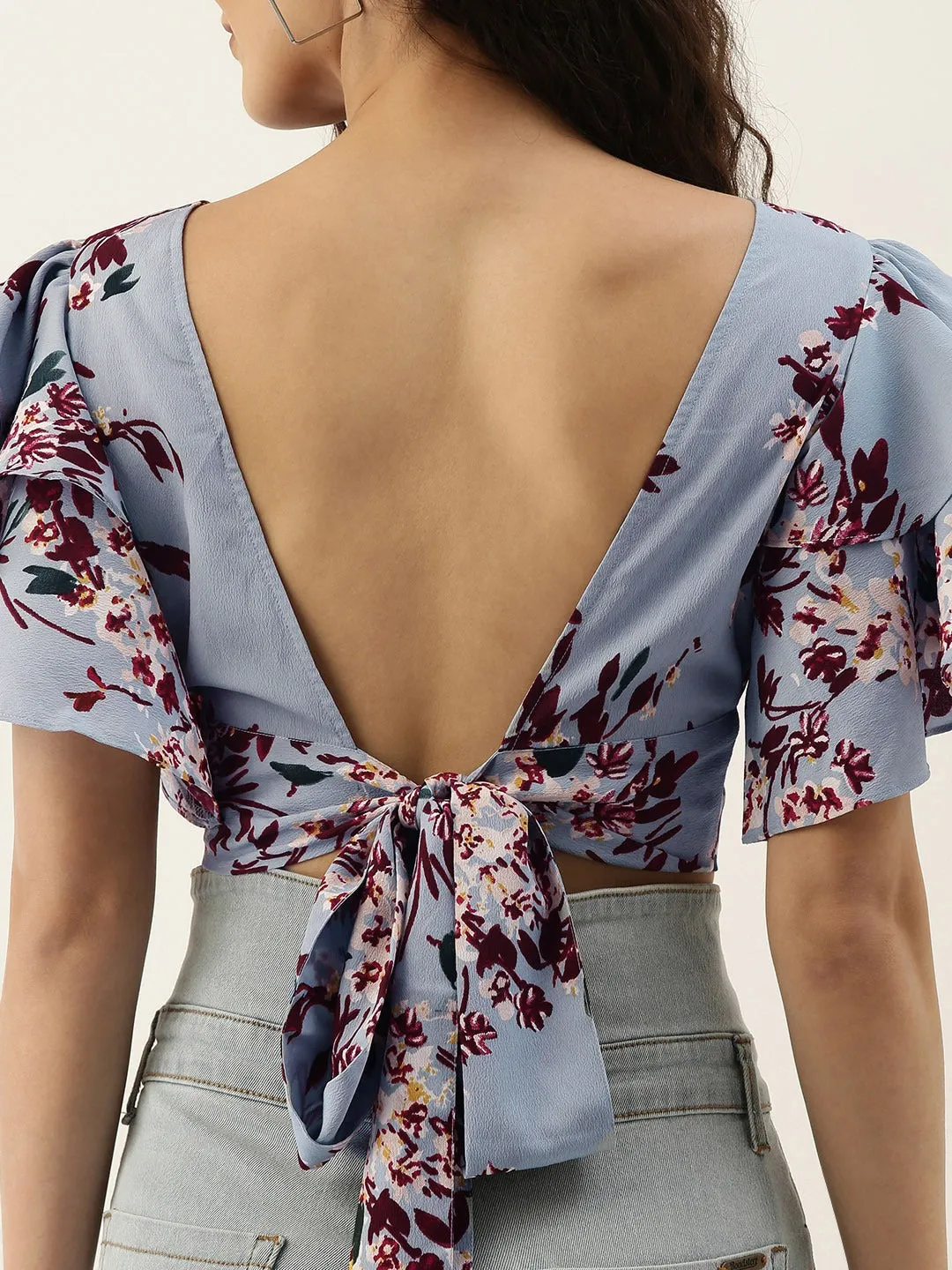 Berrylush Women Blue Floral Printed Crepe Empire Crop Top