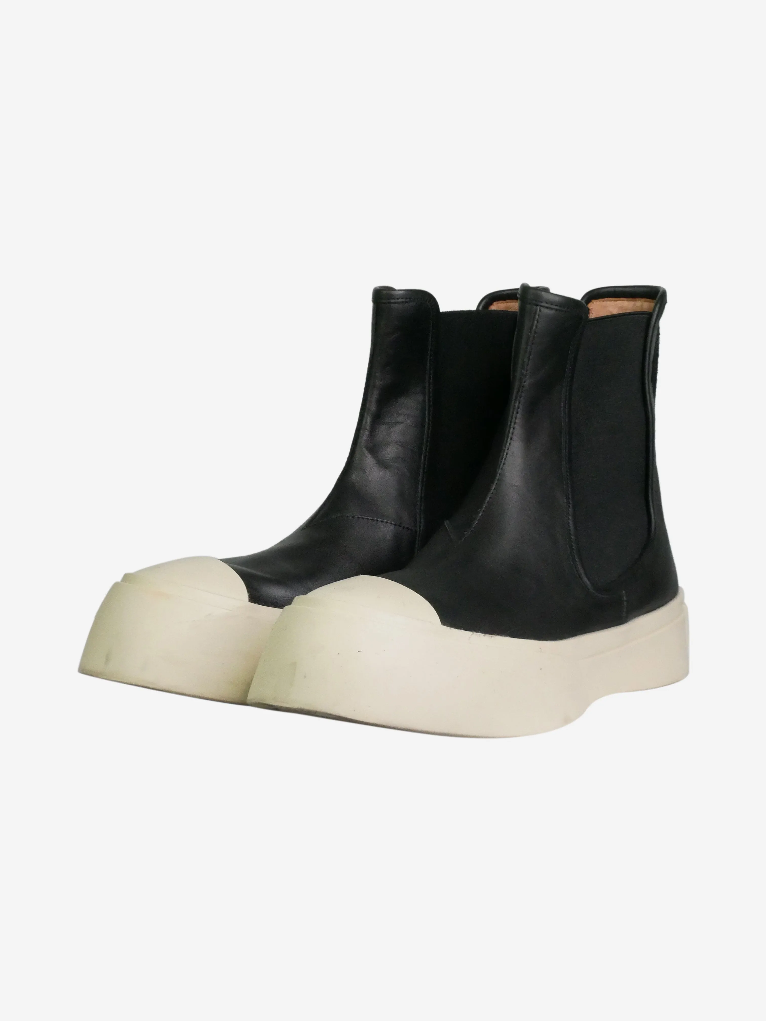 Black Pablo Chelsea boots - size EU 40