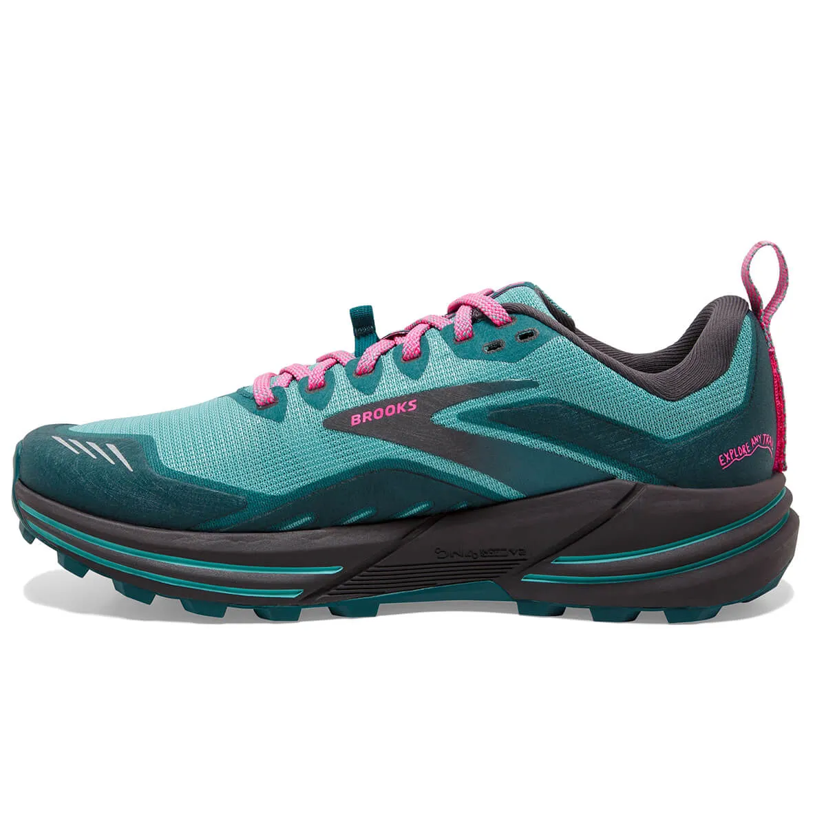 Brooks Cascadia 16 Womens | Porcelain/blue Coral/pink