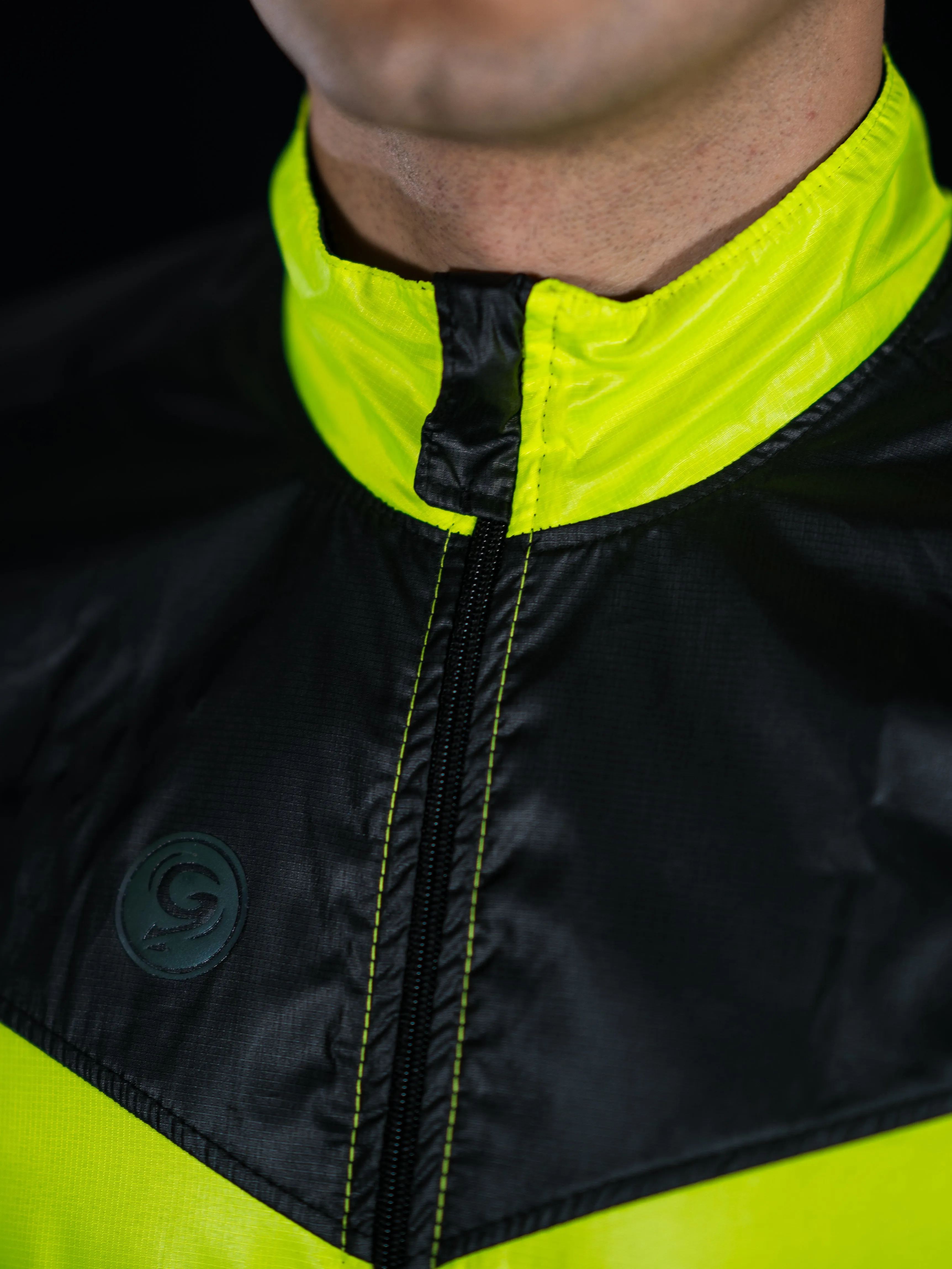 Chamarra Rompevientos Neon Green/Black Geovanny