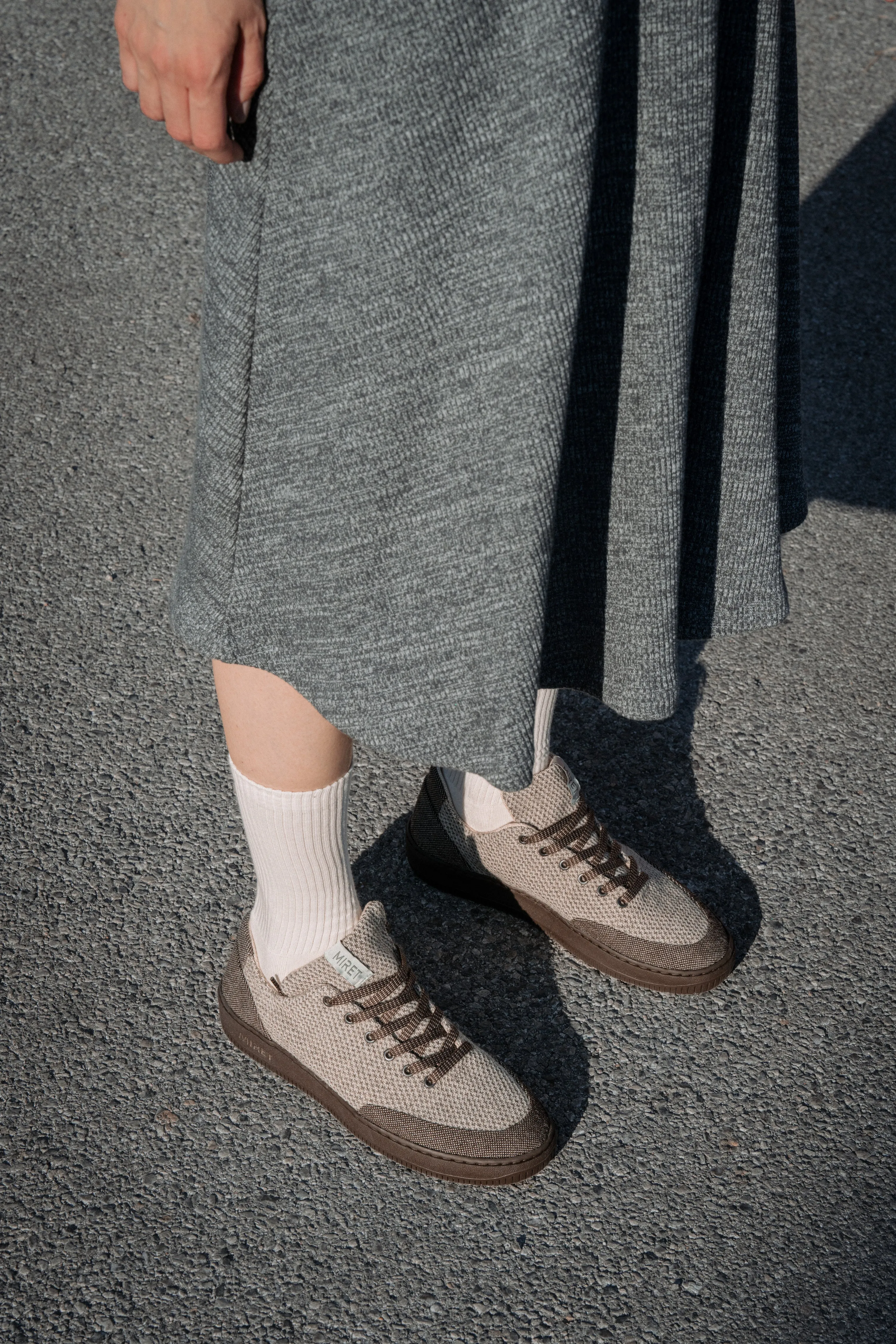 CLAY Beige Sneakers