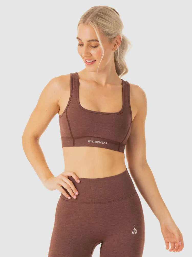 ENHANCE SEAMLESS SPORTS BRA CHOCOLATE