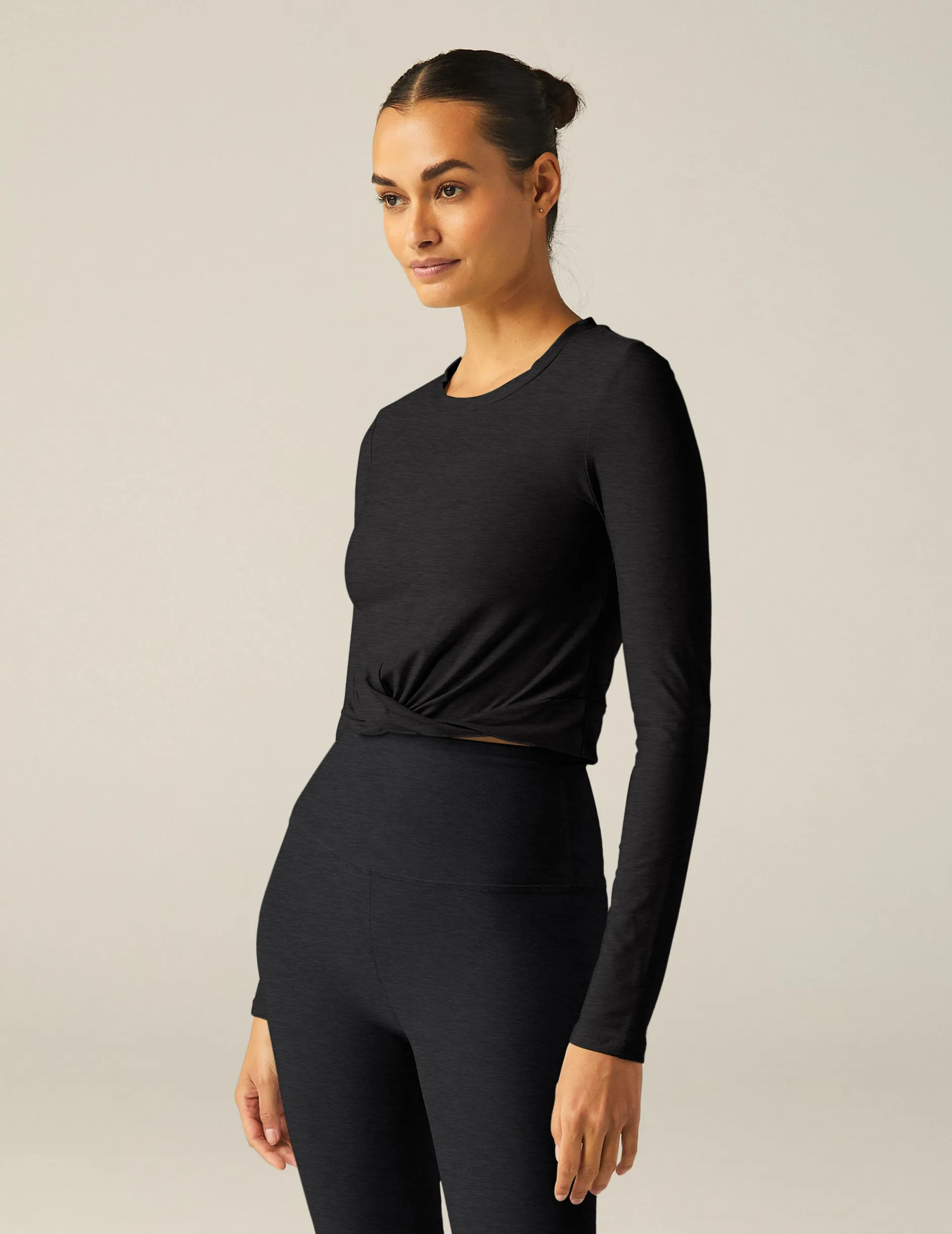 Featherweight Center Stage Cropped Long Sleeve Pullover