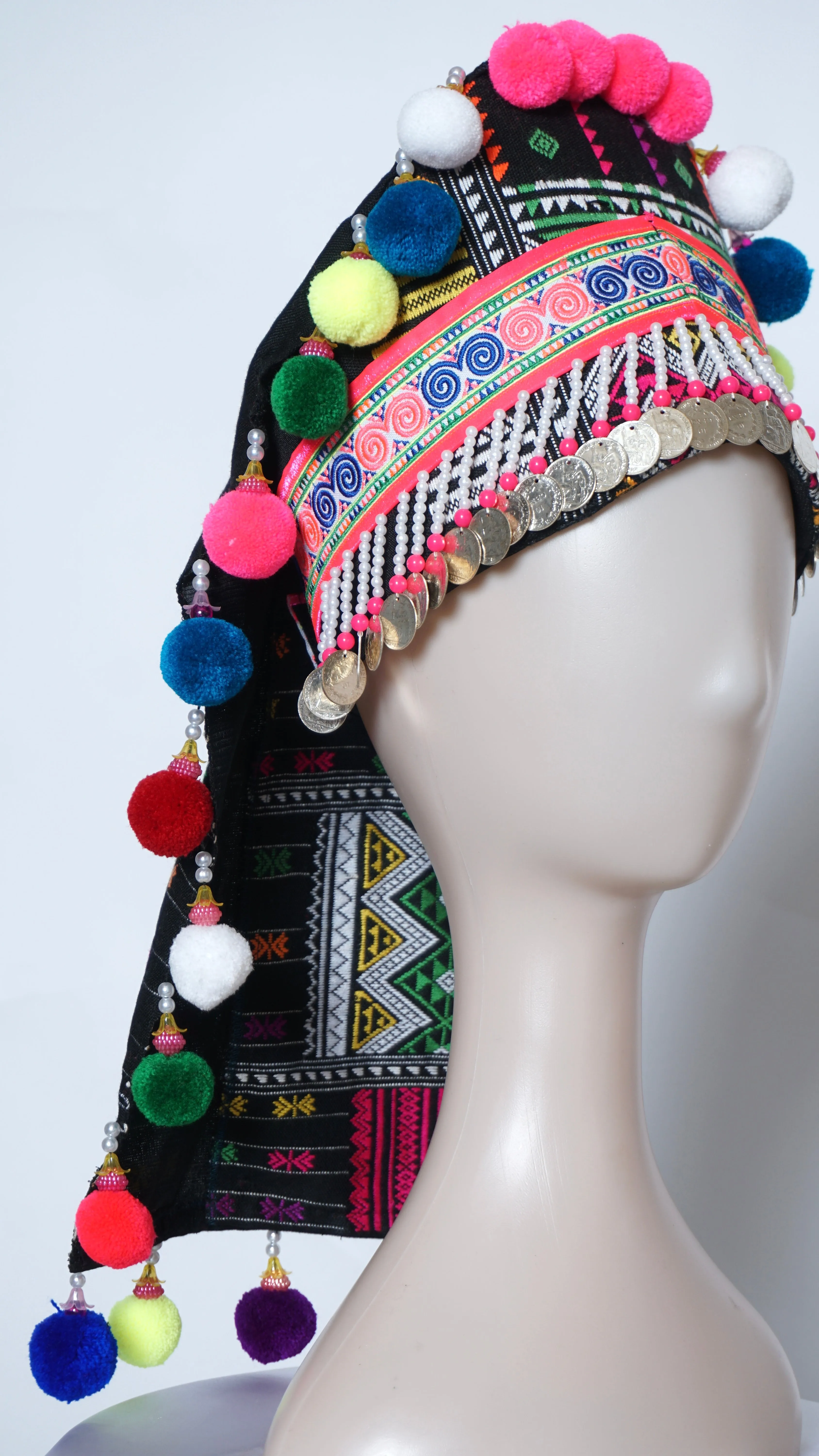 *Hmong Txaij Hat (20"-21")