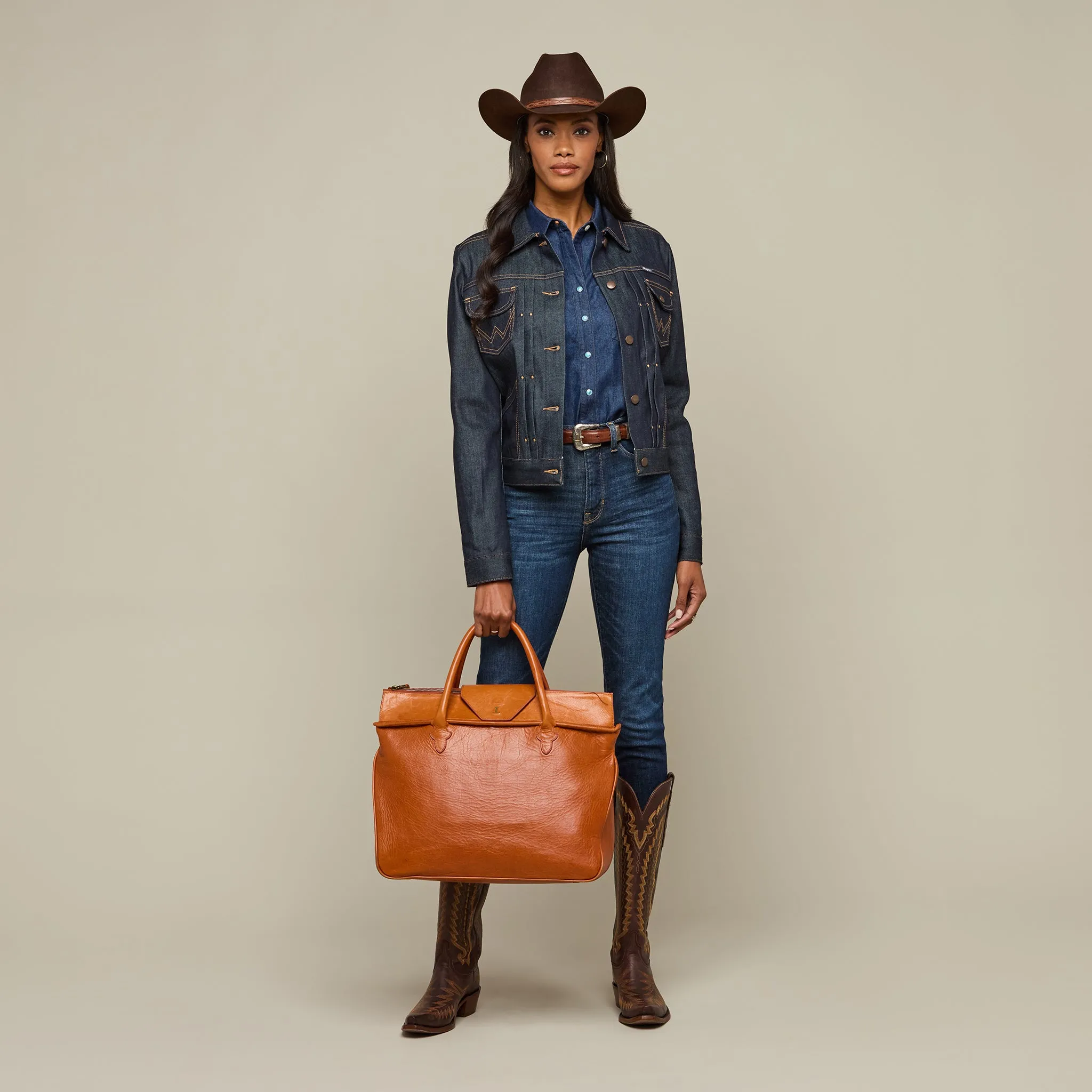 Large Travel Tote :: Country Tan