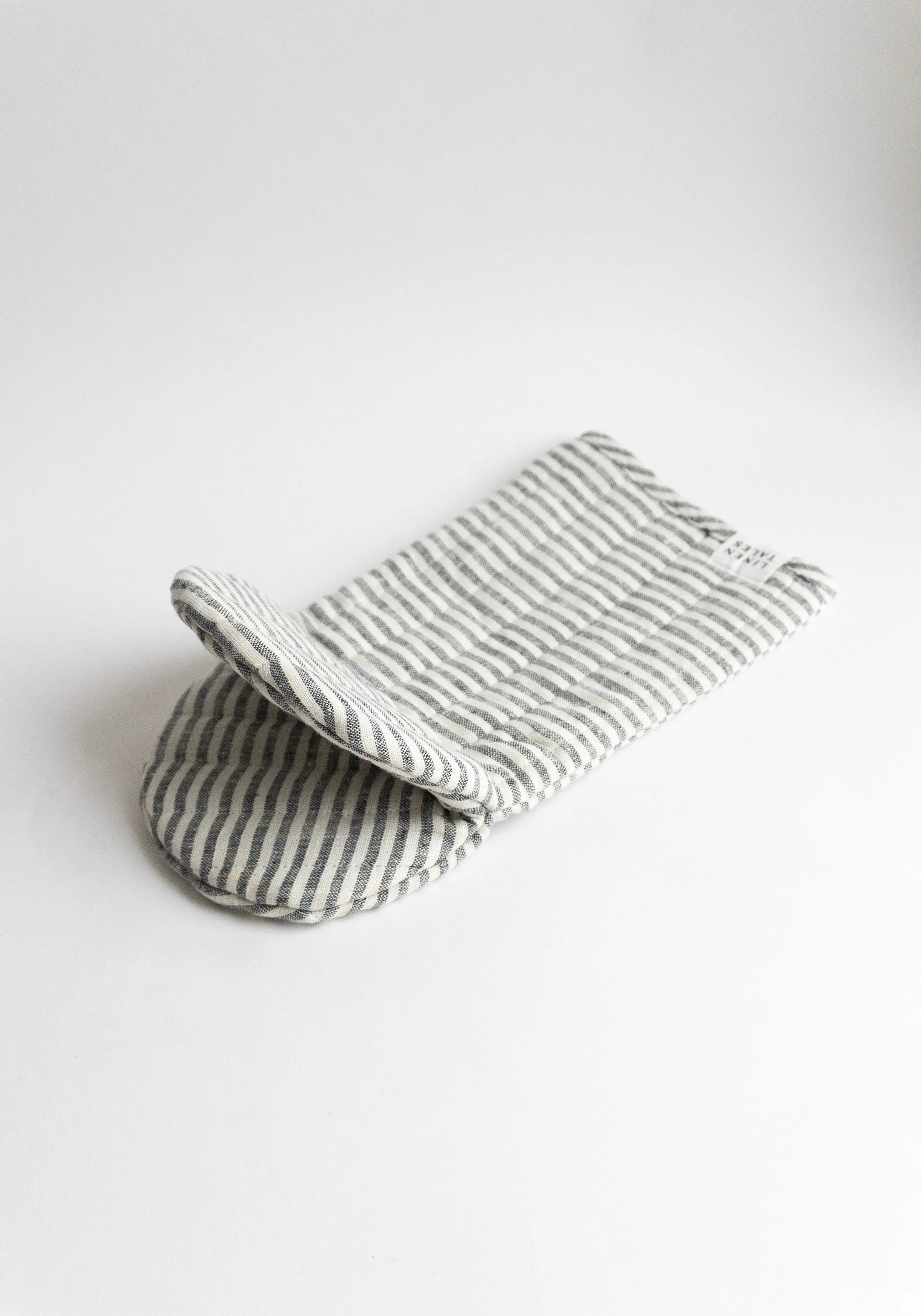 Linen Oven Accessories in Thin Black Stripe