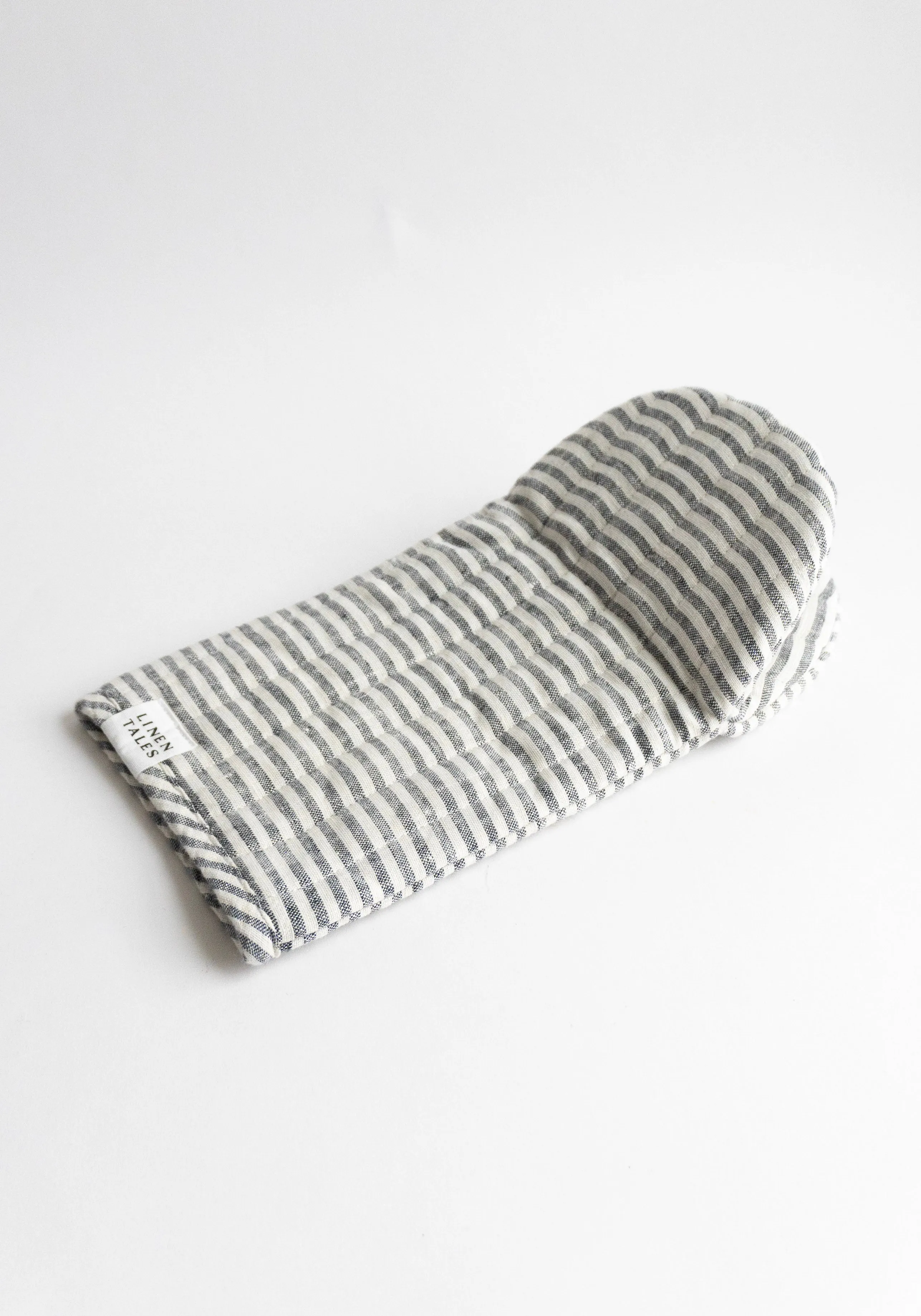 Linen Oven Accessories in Thin Black Stripe