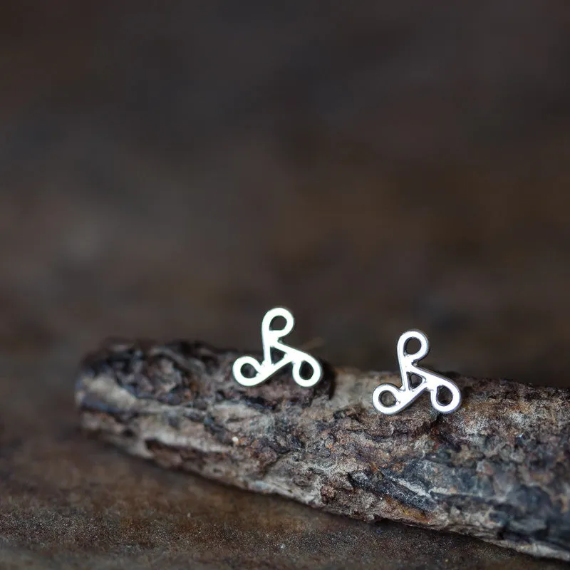 Tiny Celtic Triskele Earrings, unisex 7mm triskelion studs