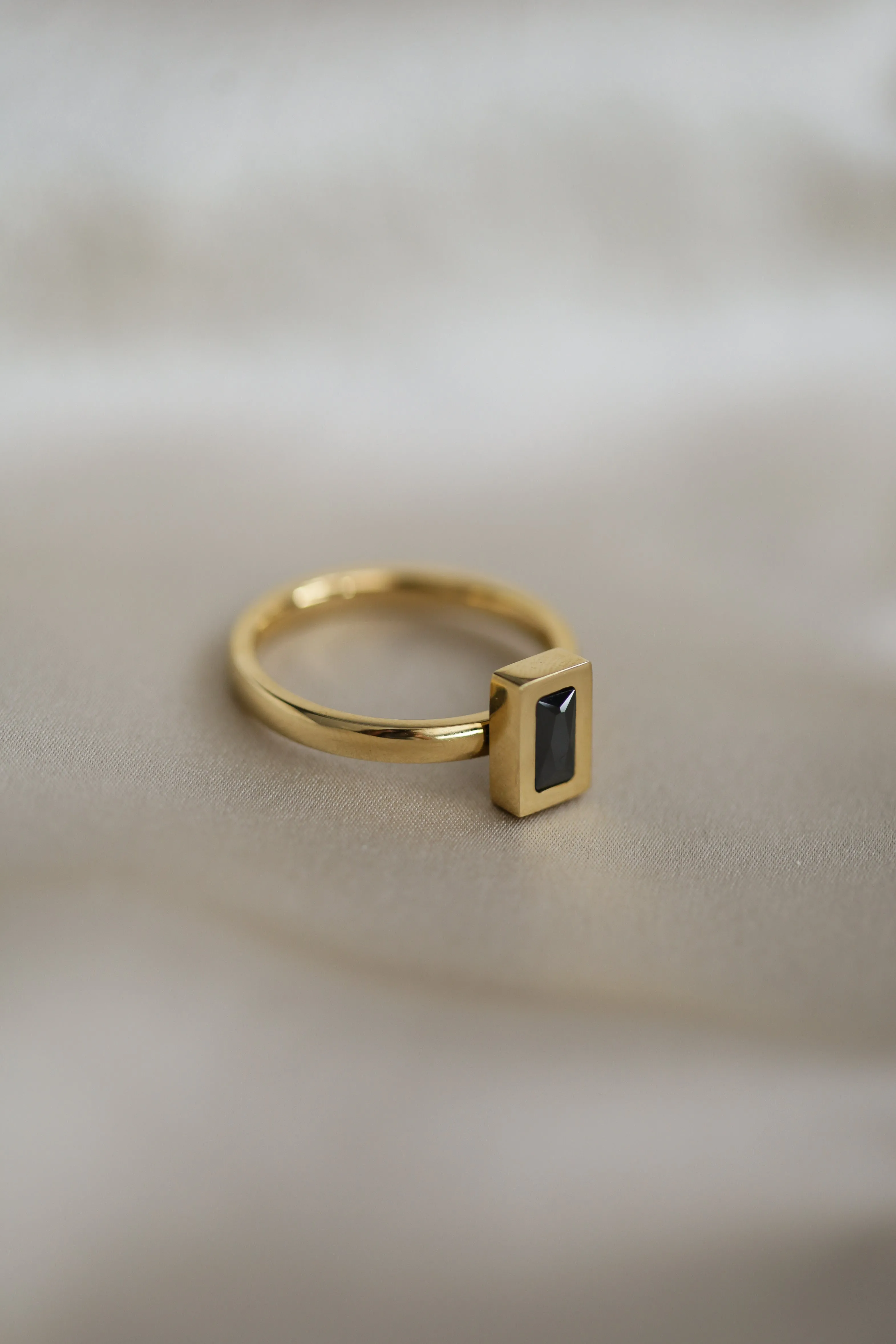 Zita Ring